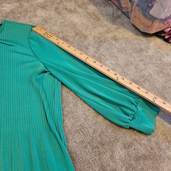 Adrianna Papell Irish Green Size Medium M Ribbed Pleated Blouse Polyester - Picture 10 of 11